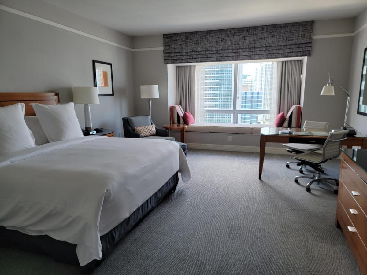 Four Seasons Suite ไมอามี ภายนอก รูปภาพ