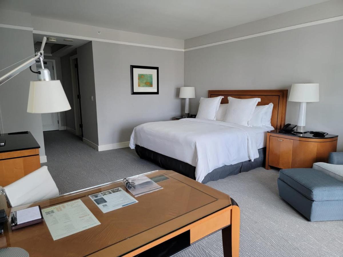 Four Seasons Suite ไมอามี ภายนอก รูปภาพ