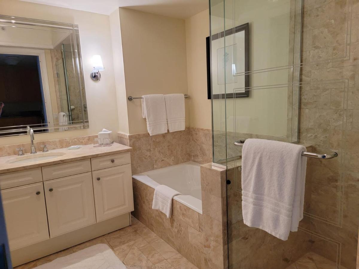 Four Seasons Suite ไมอามี ภายนอก รูปภาพ